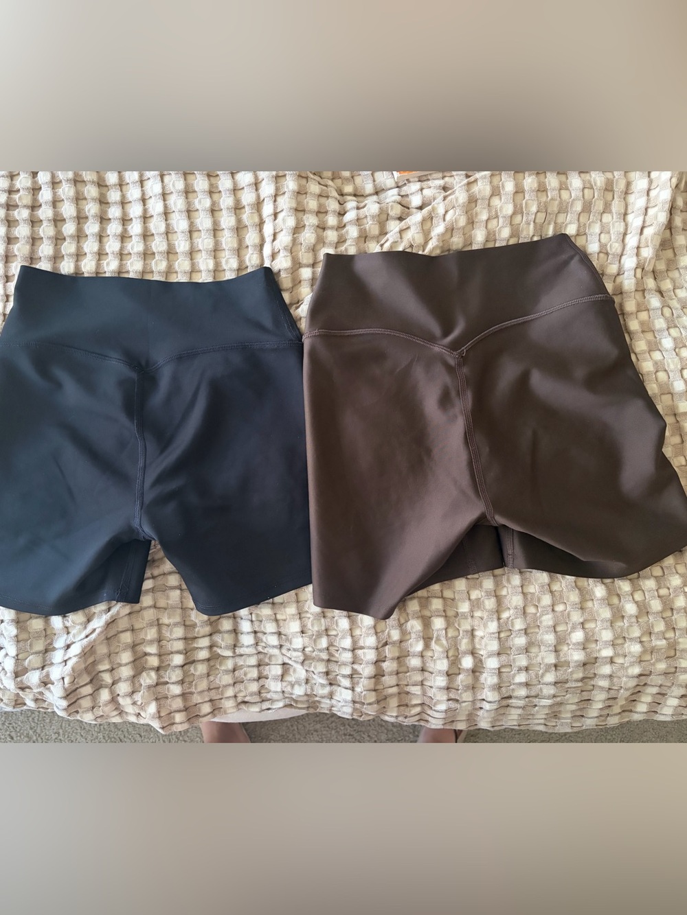 ALO Yoga High-Rise Bike Shorts — Black & Brown